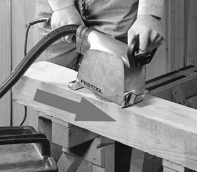 Før altid "RUSTOFIX" i årernes retning