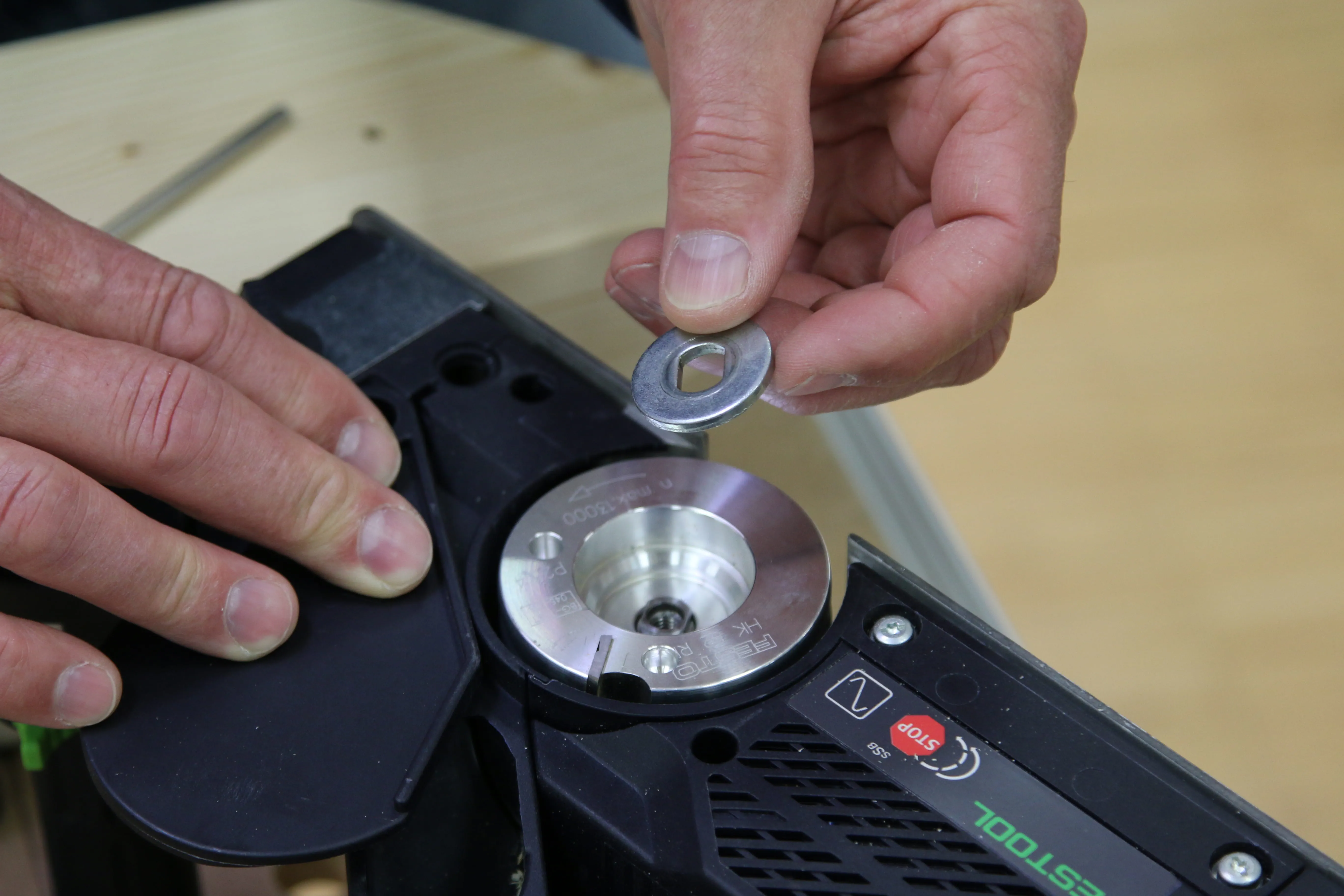 Montering af spændeflange