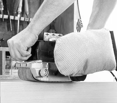 Benyt altid en støvsuger ved arbejdet