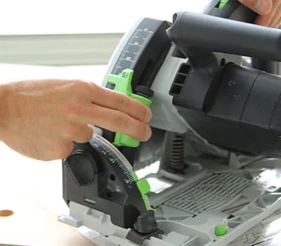 Benyt fintands-savklingen.