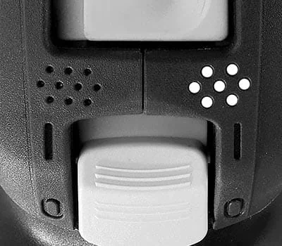 Fjernelse af gammel dørlak ved afslibning