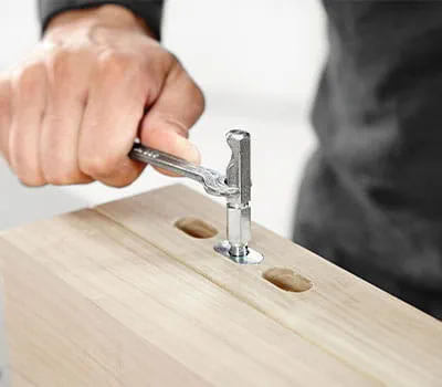 Iskruning af ankerbolt