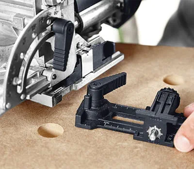 Montering af tværanslag