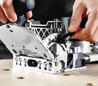 Indstilling af samlingsfræser