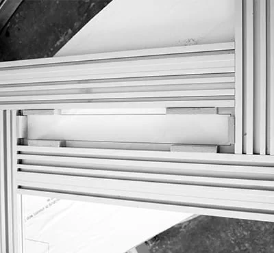 Brug af afstandsholdere af træ