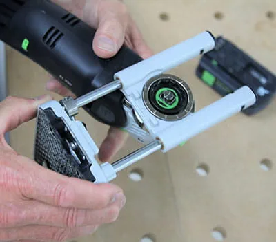 Montering af stabiliseringsbord