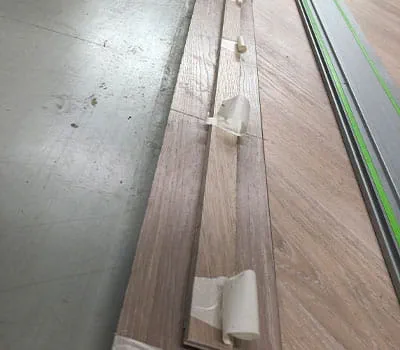 Påsættelse af tape