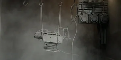 Slibemaskinen fra Festool testes i støvkammeret.