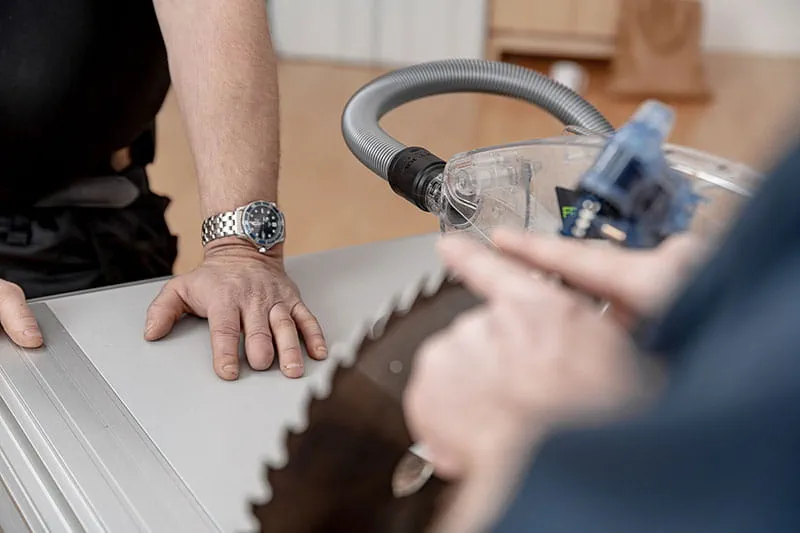 Festool bordrundsaven TKS 80 med SawStop-teknologi