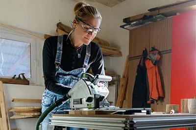 Festool akku bore-skruemaskinen i brug