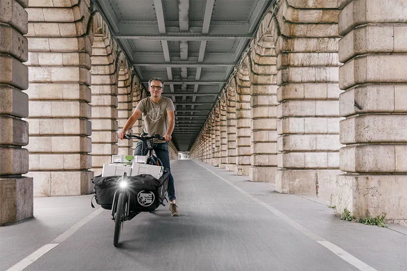 Philippe Genty er snedker i Paris