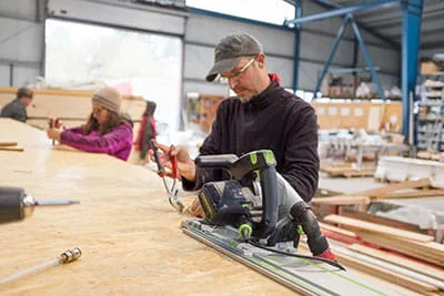 Festool rund- og dyksaven kommer i brug