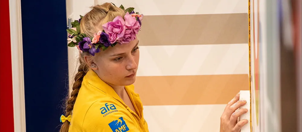 Maleren Wilma Engelbrektsson på arbejde